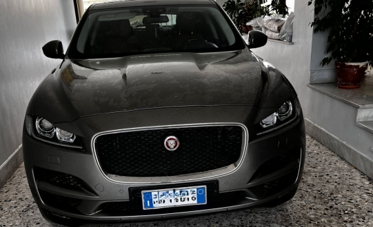jaguar f pace